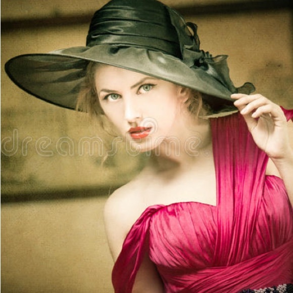 VINTAGE Lace Black Asymmetric Dress, Genuine Vintage 70s, Shiny embellished - Picture 8 of 13